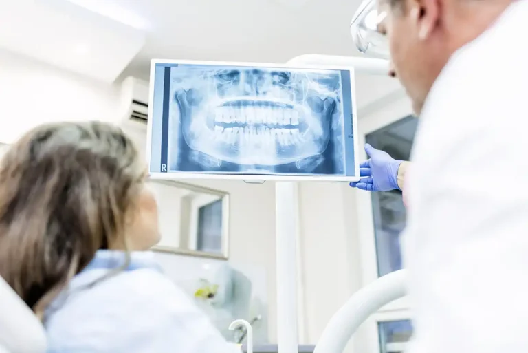 Digital x-ray dental technology at EmergDENT emergency dentist in Toronto, ON.
