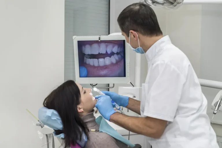 Intraoral camera dental technology at EmergDENT emergency dentist in Toronto, ON.